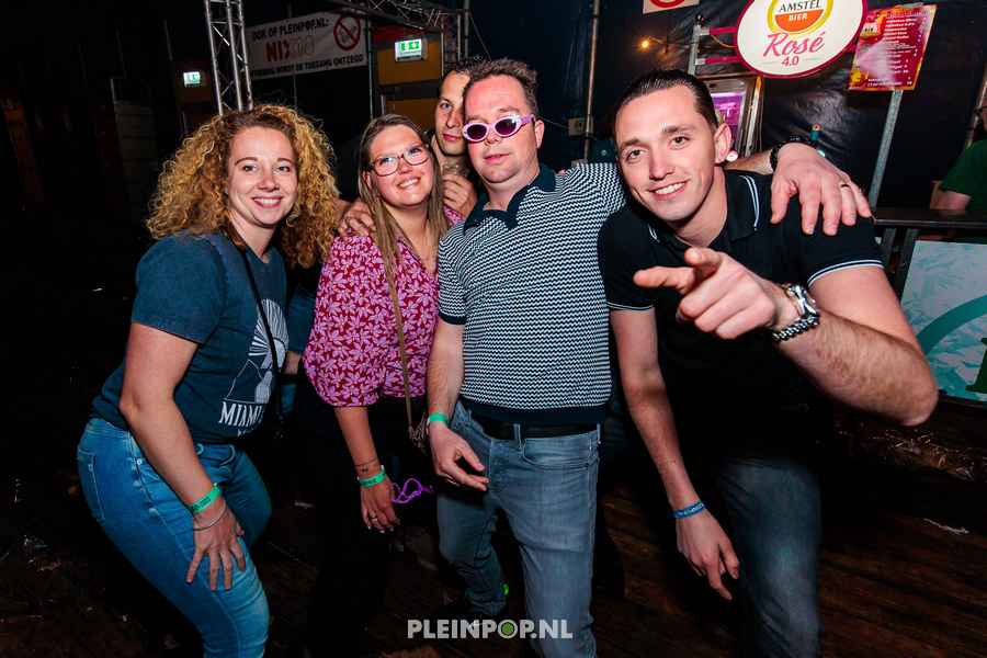 Publiek Bewerkt    (106)